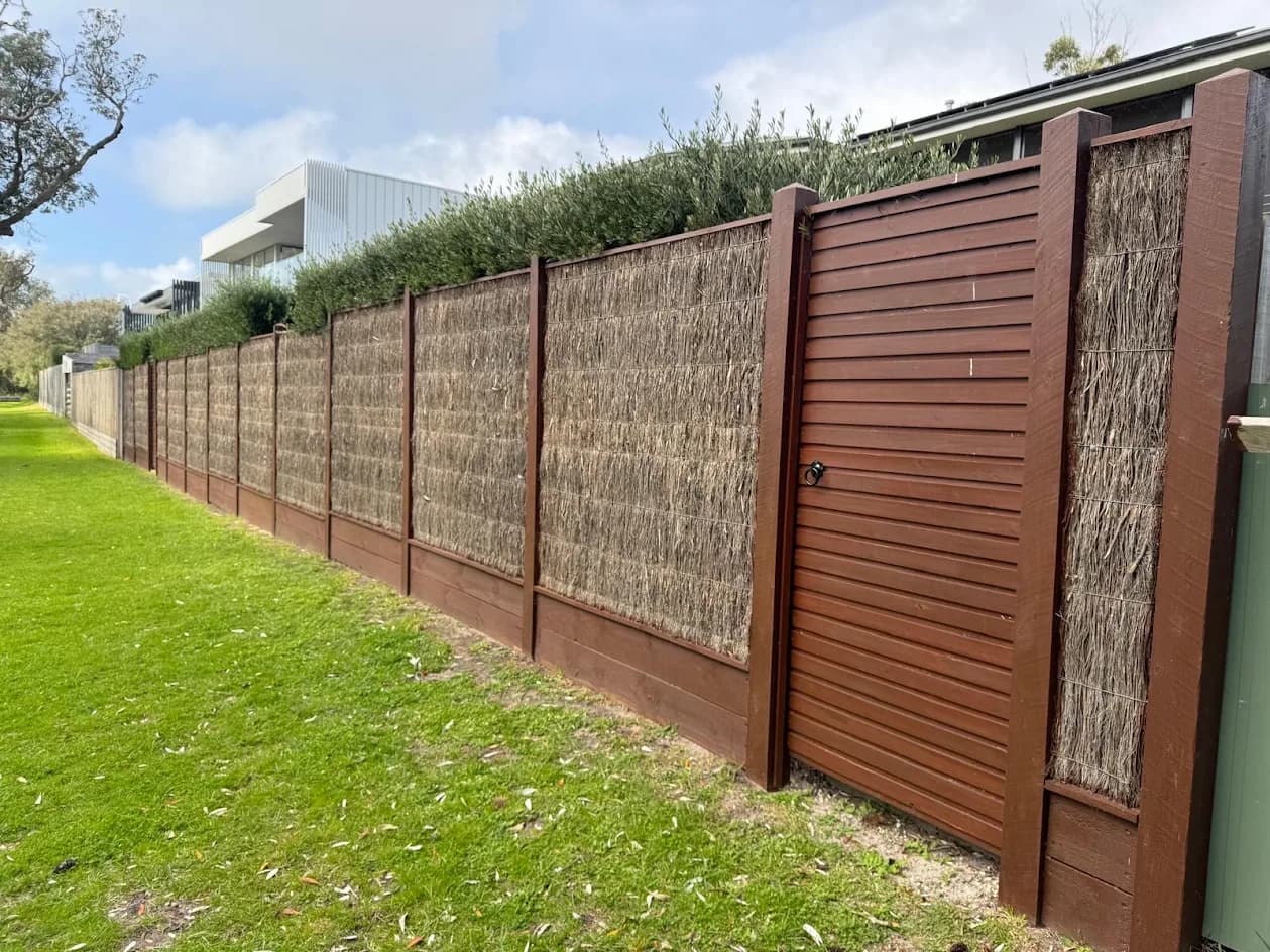 Feature Fencing & Screens